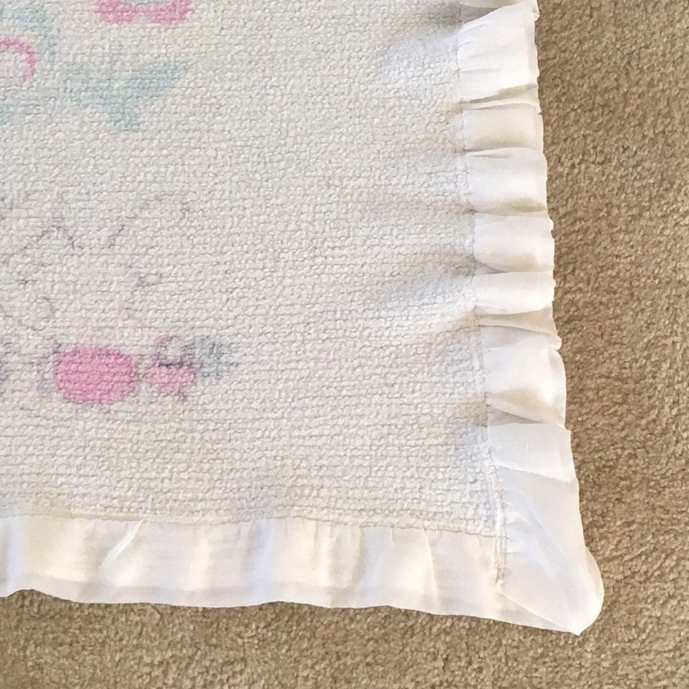 Vintage Baby Blanket, 29” x 29”, 1970s - Picture 6 of 14